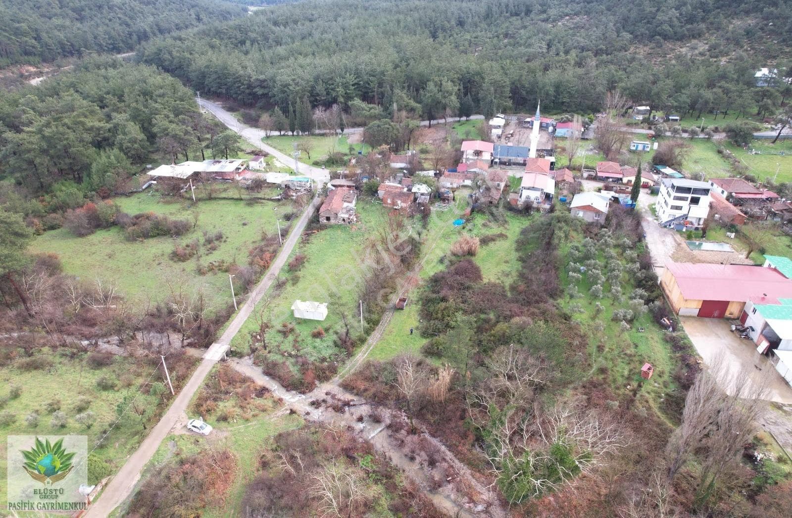Pasifikten Menderes Deliömerde Köy İçi İmarlı 951 M² Tek Tapu