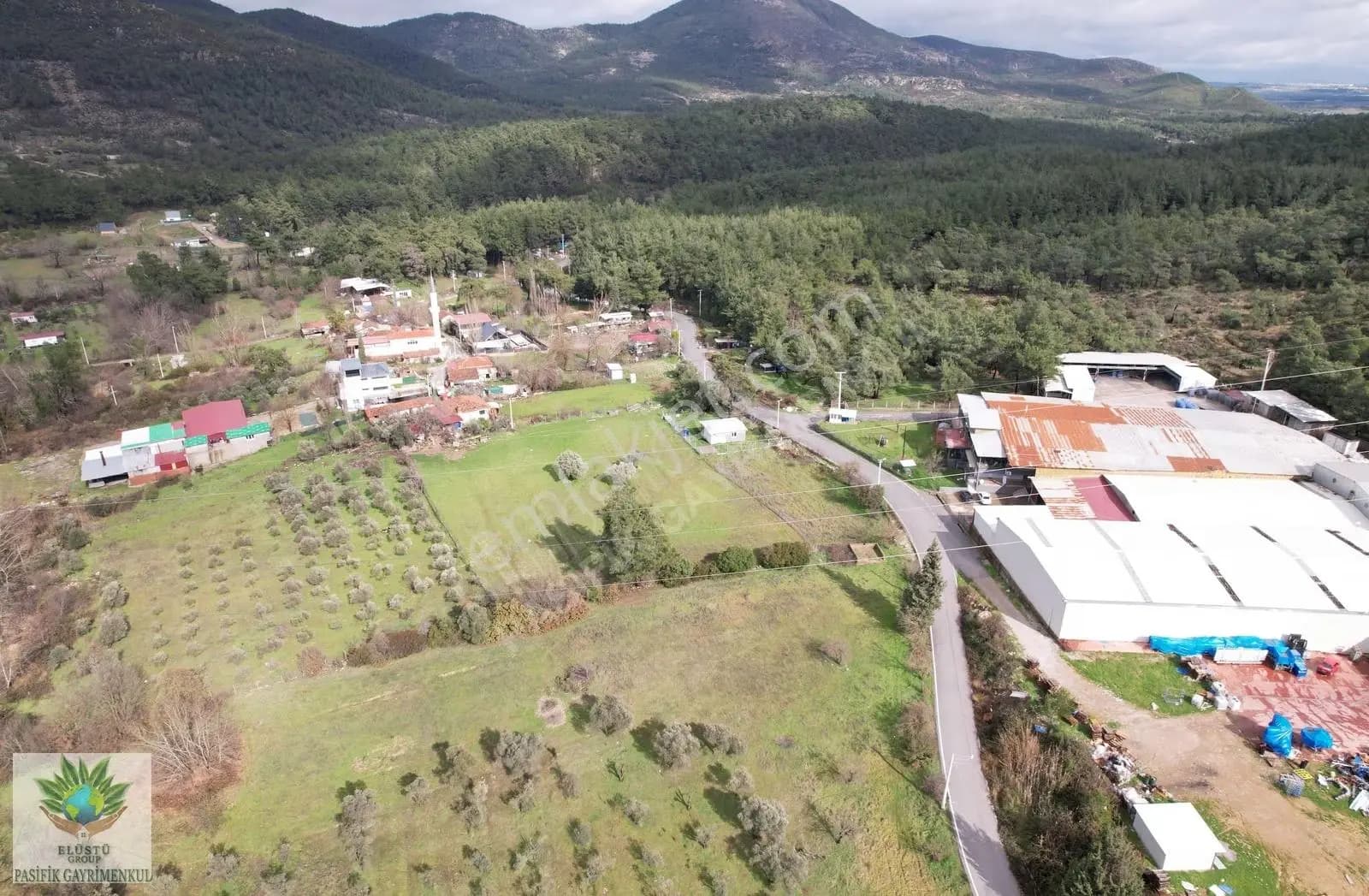 Pasifikten Deliömerde 1.900 M² Hisseli Tapu Tarla