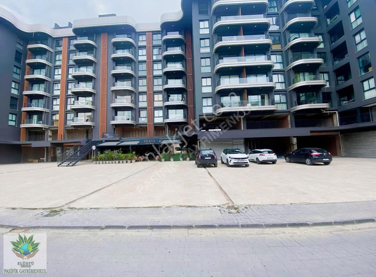 Pasifik'ten Bornova Allways'de Kiralık 2+1 Daire