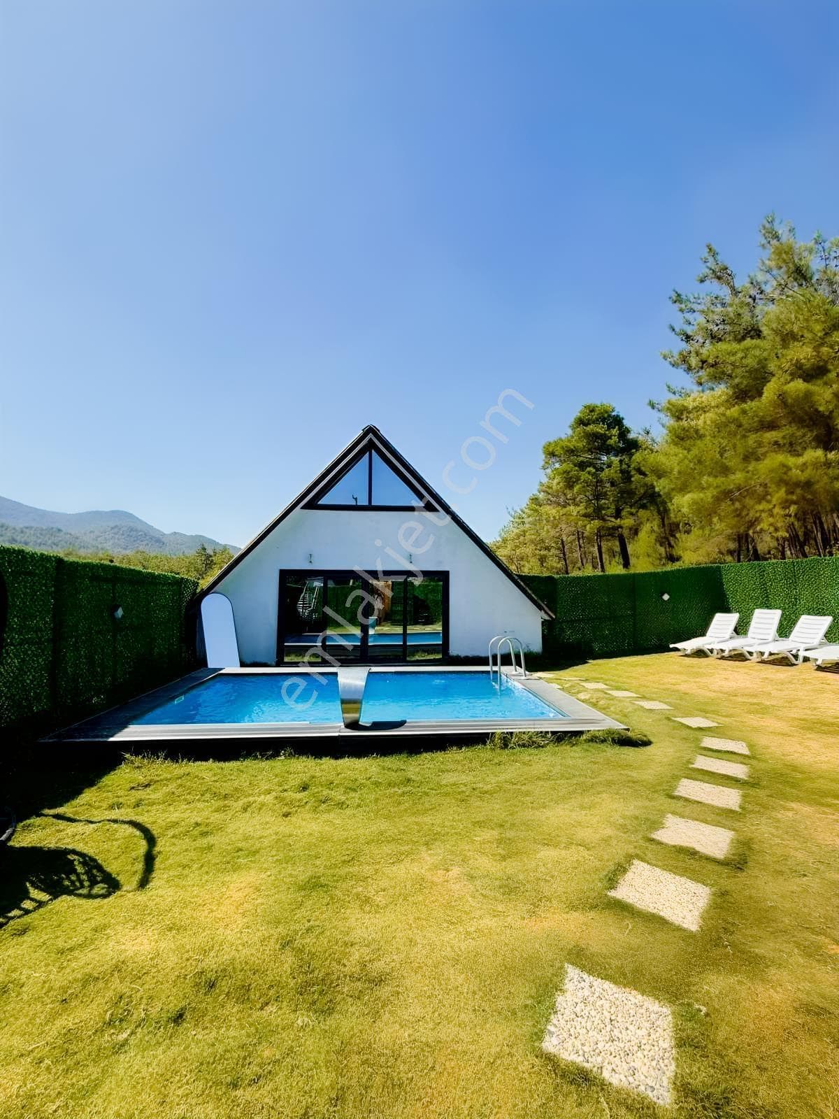 Pasifikten Mendereste Doğayla İç İçe Eşyalı Kiralık Bungalov