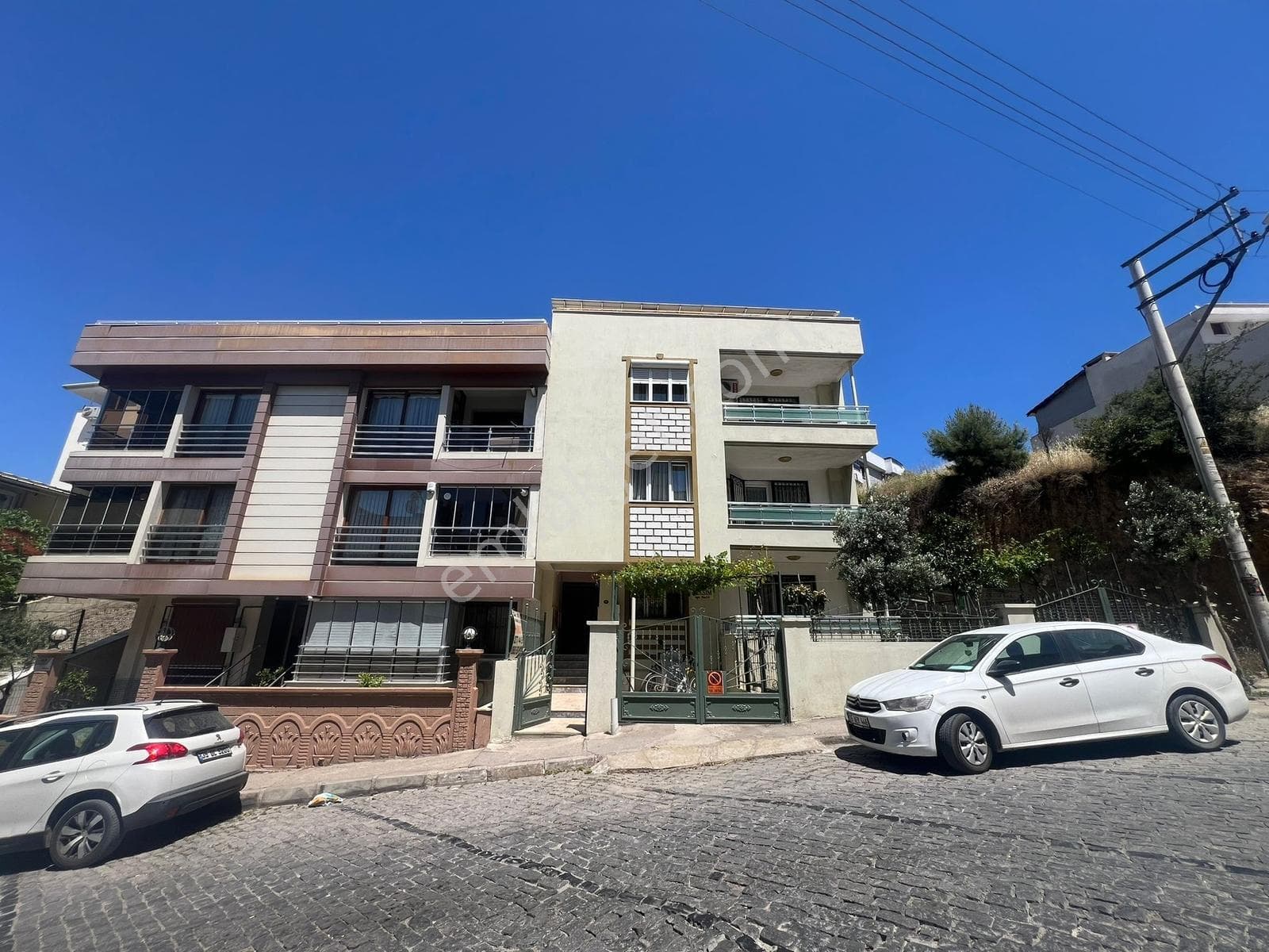 Pasifikten Balçova Eğitim Mahallesi Kiralık Geniş 3+1 Daire