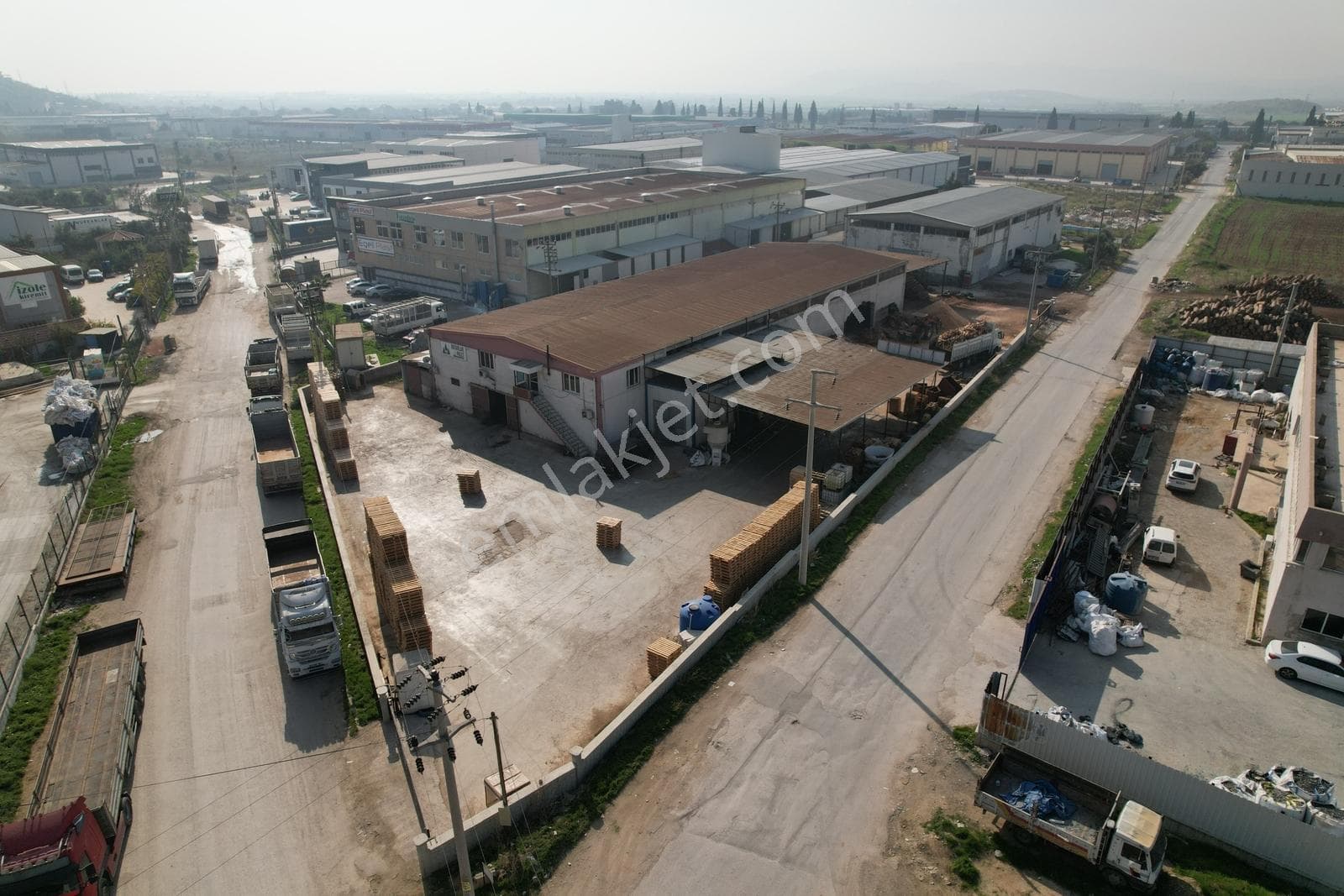 Pasifikten Torbalı Yazıbaşında 2.000 M² Kapalı Alanlı Fabrika
