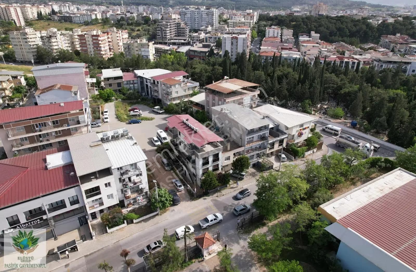 Pasifikten Buca Adatepede Satılık 3+1 2 Adet Tripleks Villa